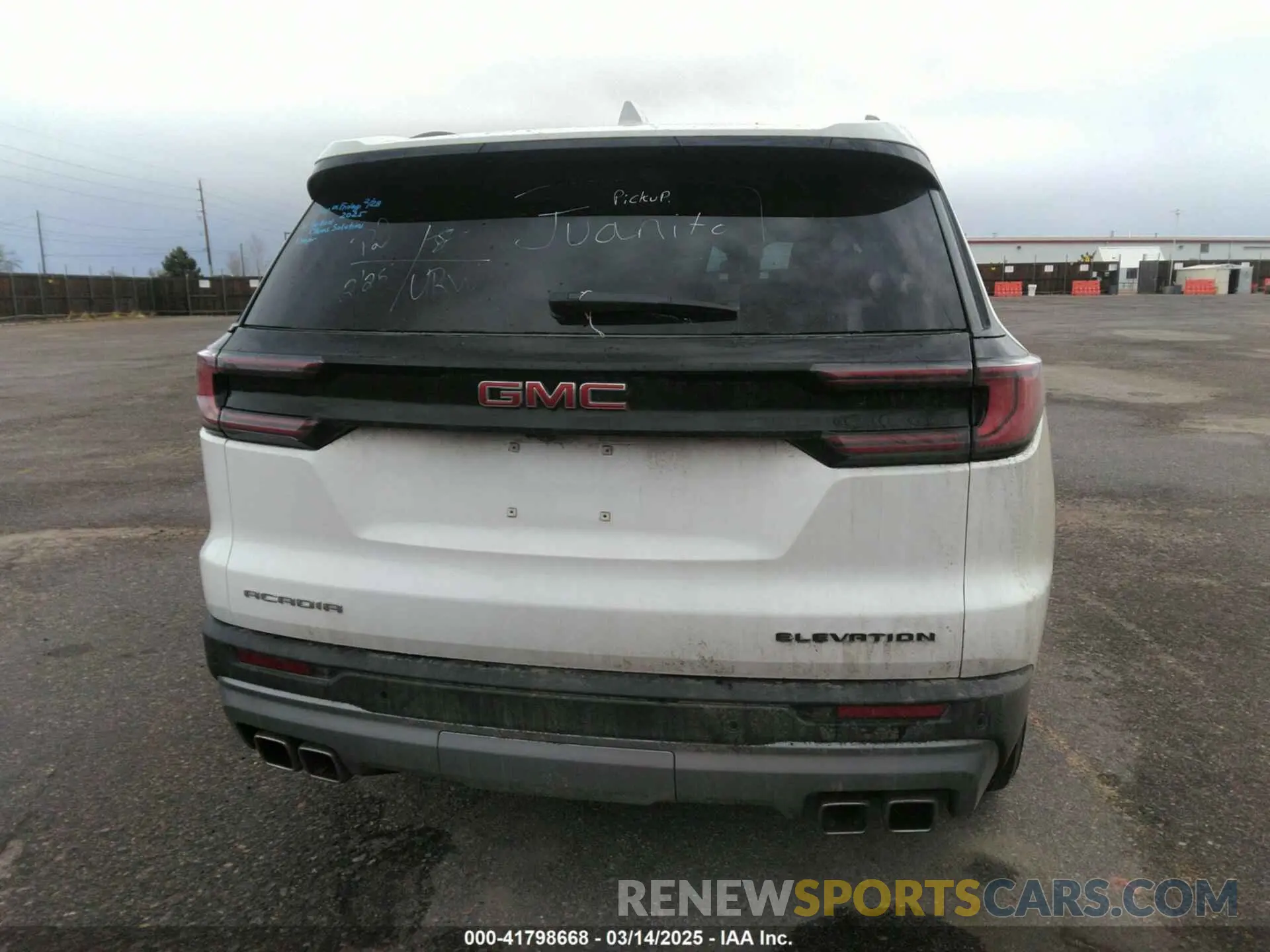 16 Photograph of a damaged car 1GKENKRS4SJ165168 GMC ACADIA 2025