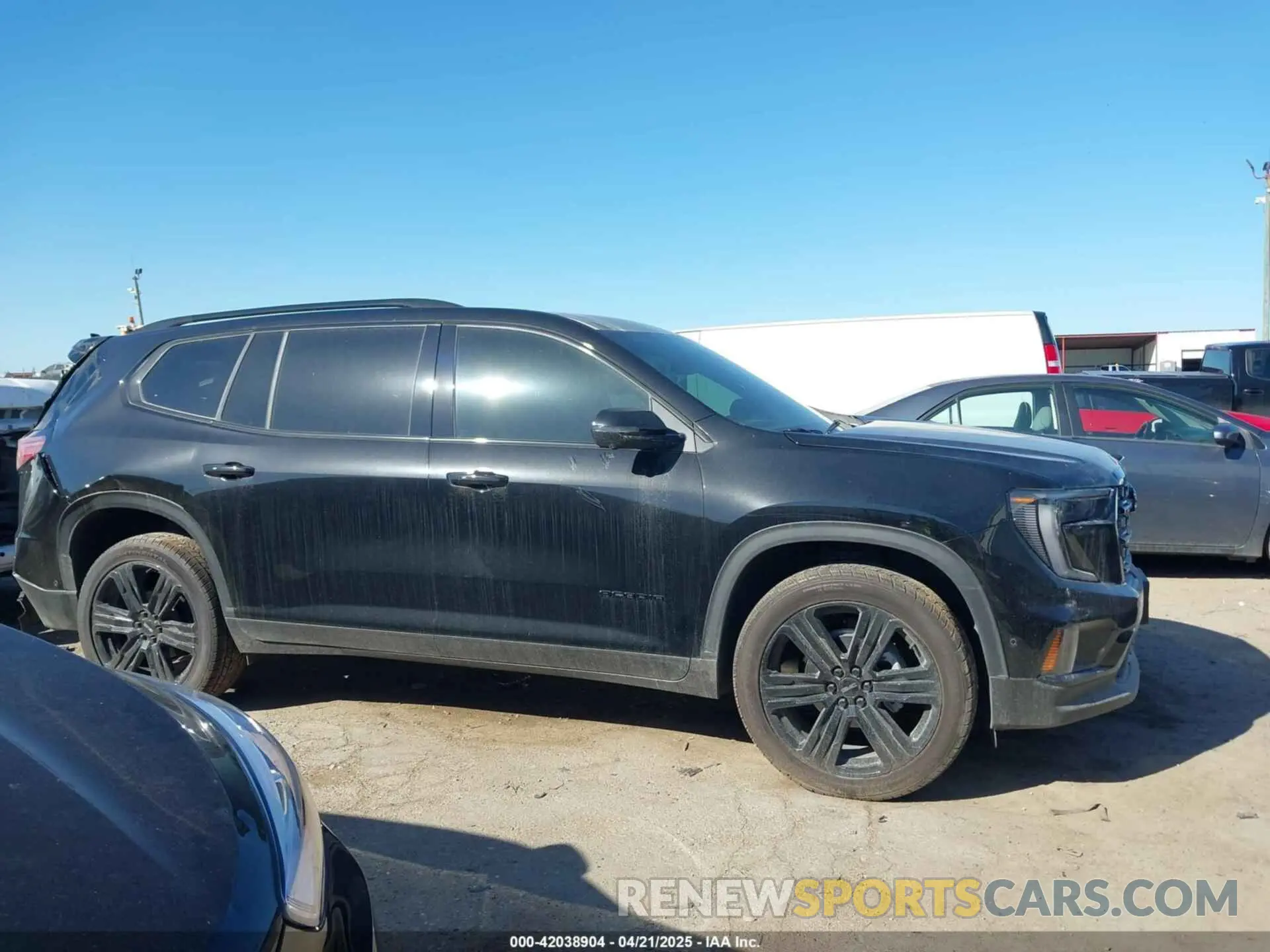 13 Photograph of a damaged car 1GKENKRSXSJ145023 GMC ACADIA 2025