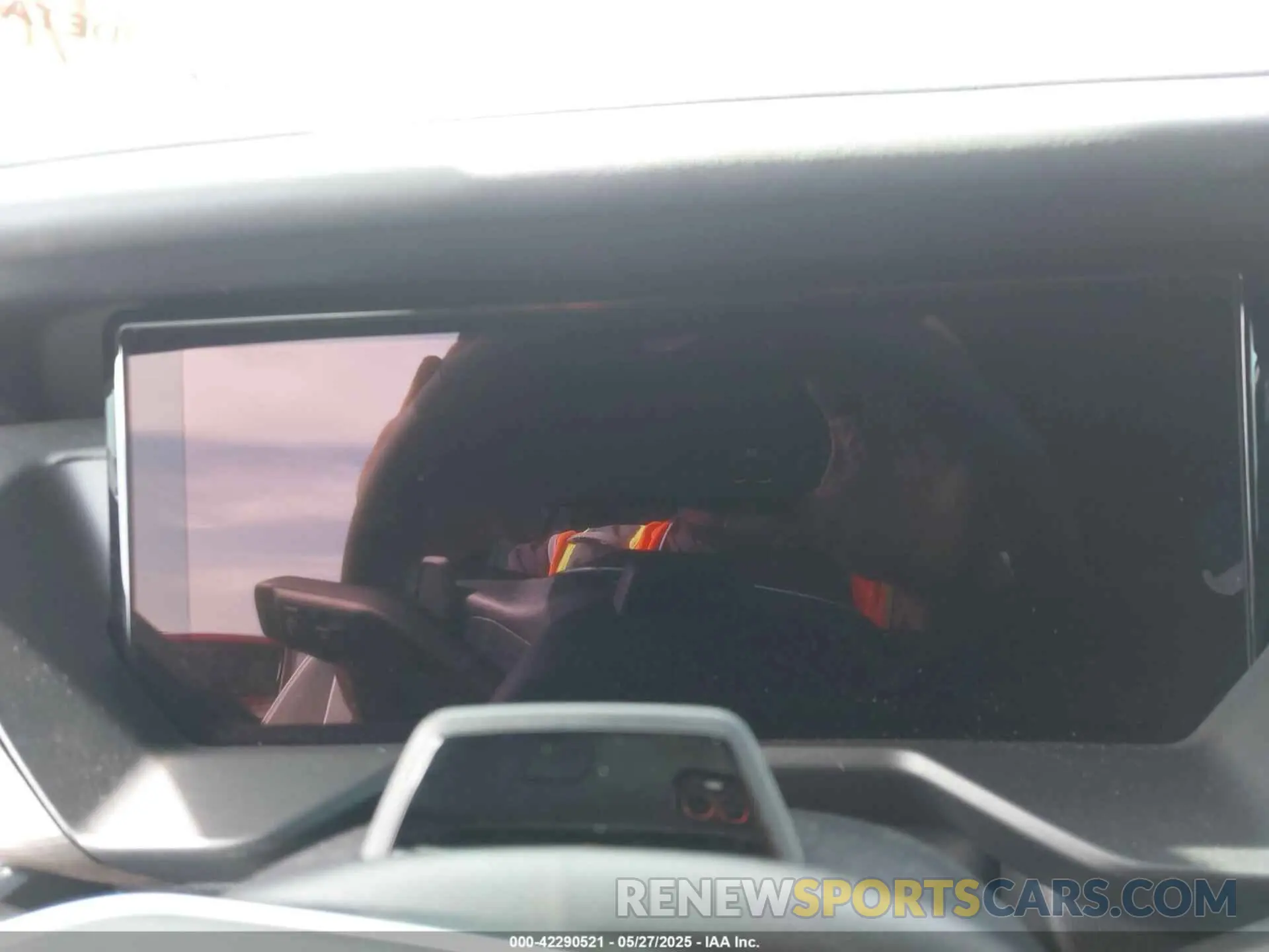 16 Photograph of a damaged car 1GKENLRS3SJ214267 GMC ACADIA 2025
