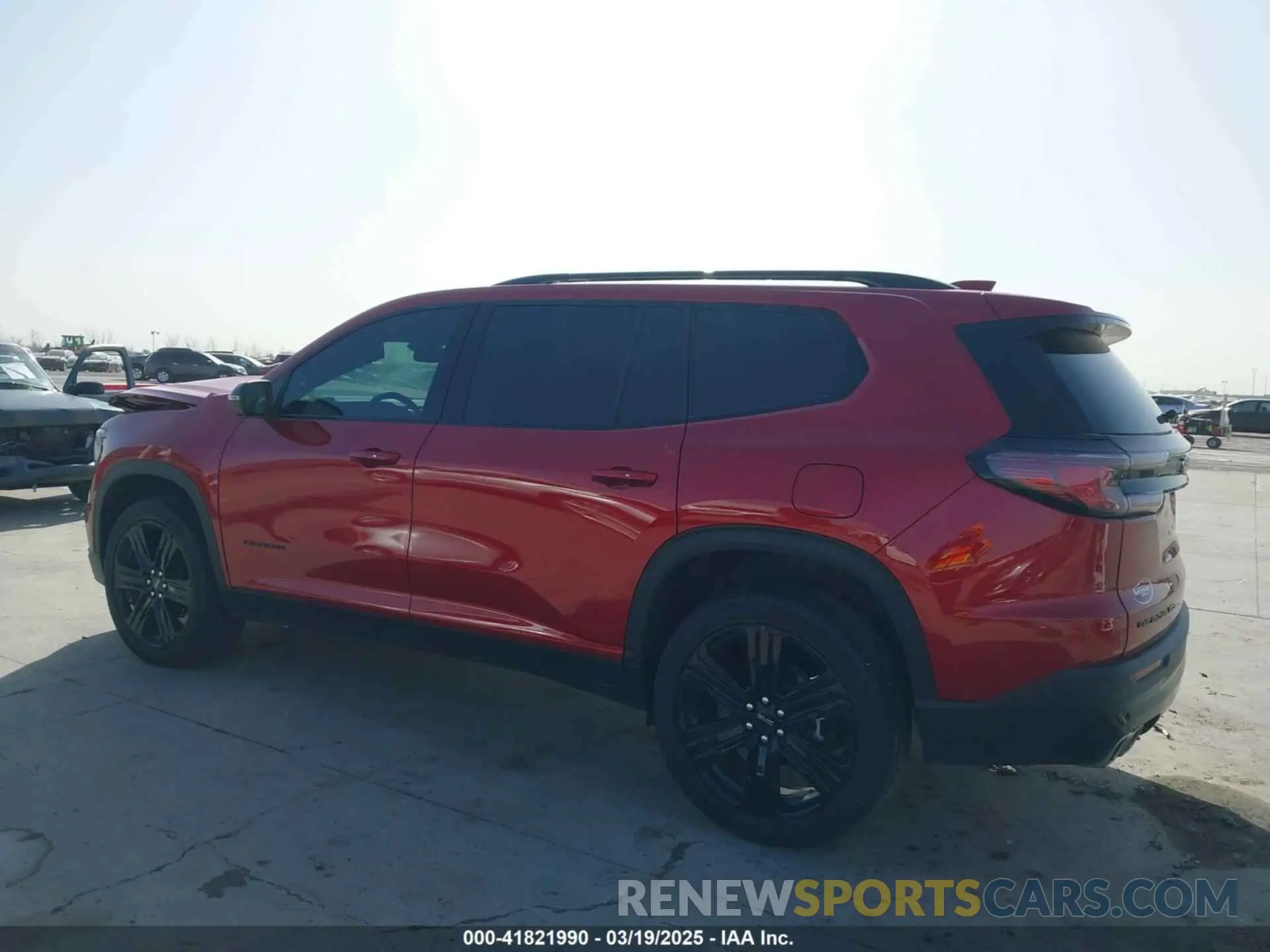 14 Photograph of a damaged car 1GKENNRS0SJ118513 GMC ACADIA 2025