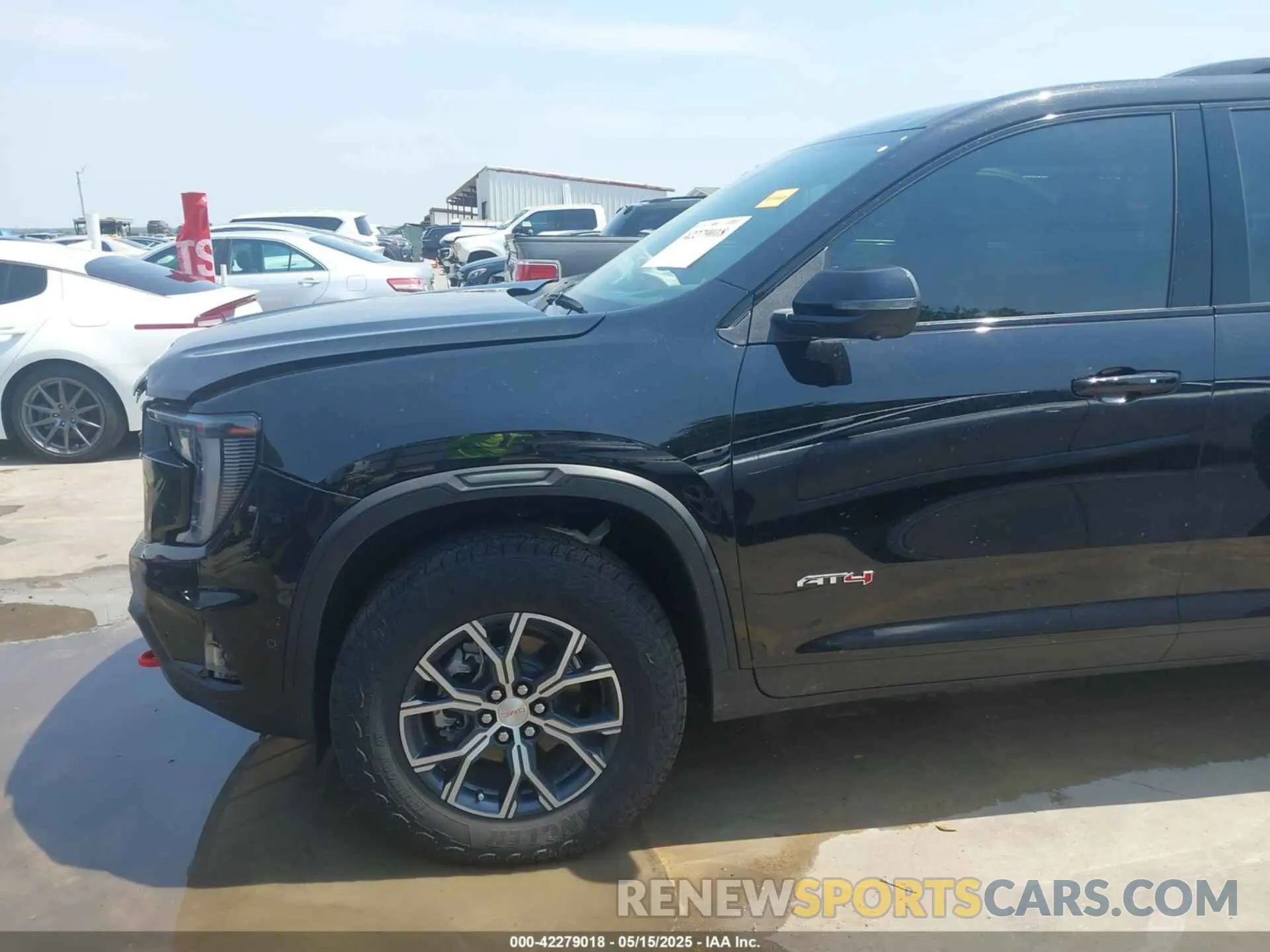21 Photograph of a damaged car 1GKENPRS7SJ232231 GMC ACADIA 2025