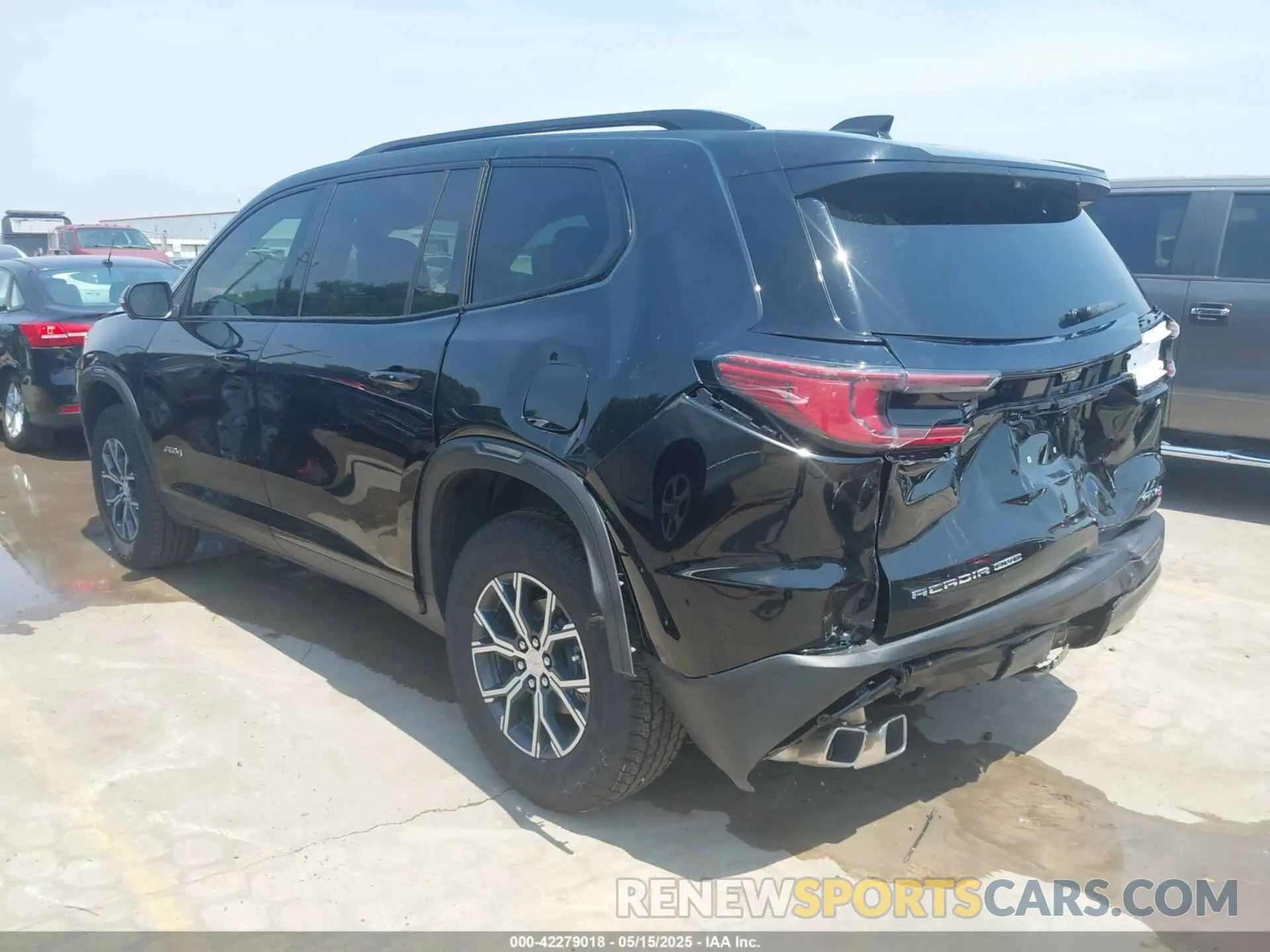 3 Photograph of a damaged car 1GKENPRS7SJ232231 GMC ACADIA 2025