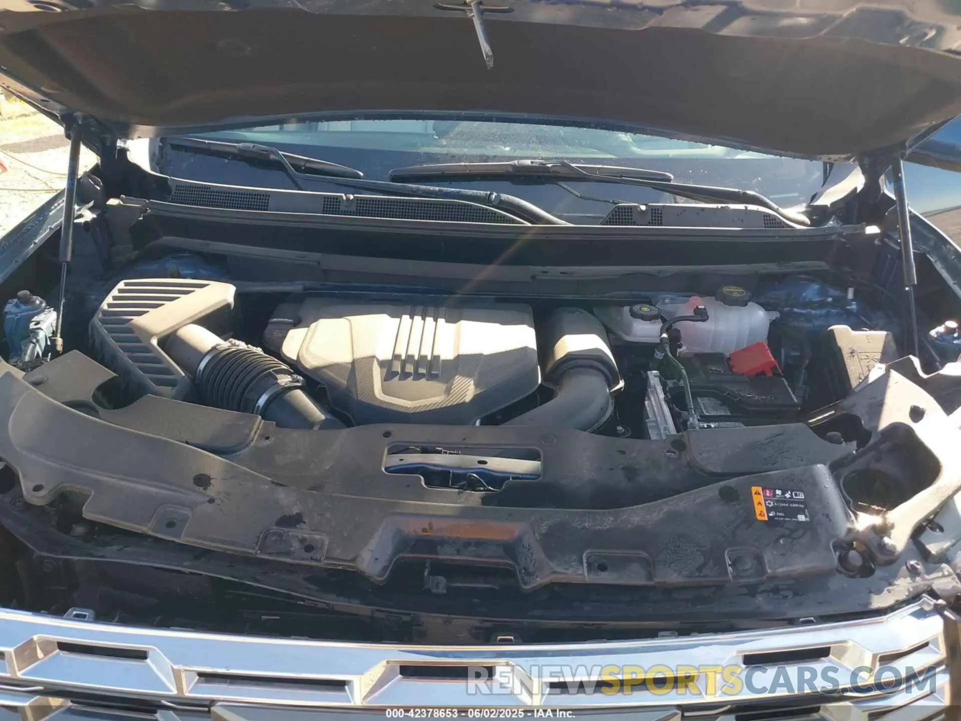 10 Photograph of a damaged car 1GKENRRS8SJ136829 GMC ACADIA 2025