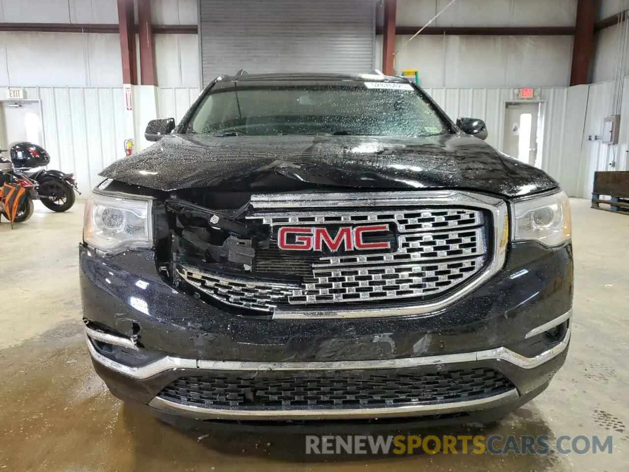 5 Photograph of a damaged car 1GKKNPLS4KZ130592 GMC ACADIA DEN 2019