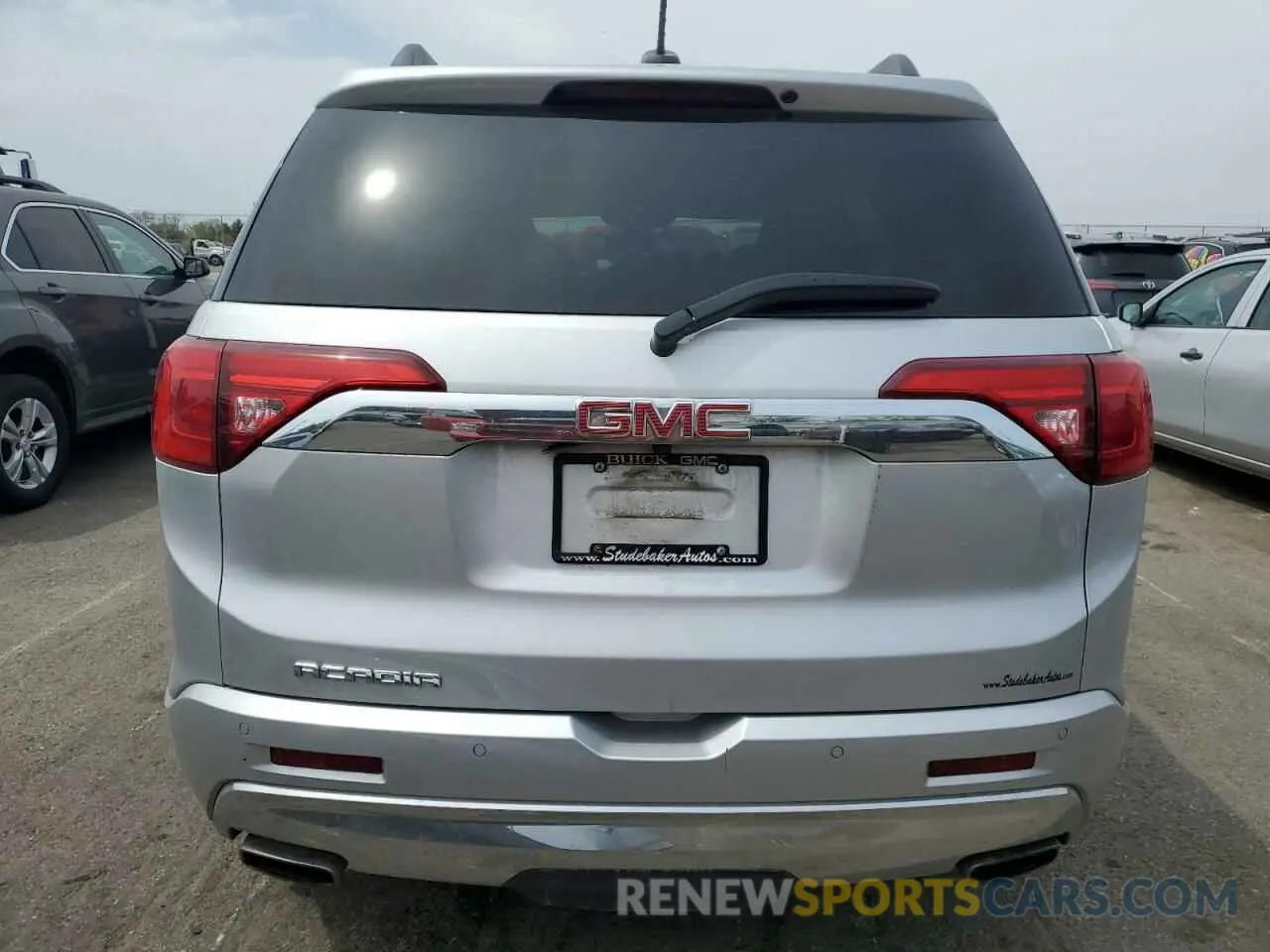 6 Photograph of a damaged car 1GKKNPLS4KZ166167 GMC ACADIA DEN 2019