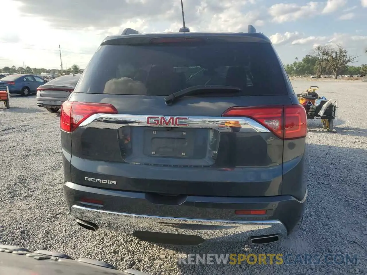 6 Photograph of a damaged car 1GKKNPLS7KZ137018 GMC ACADIA DEN 2019