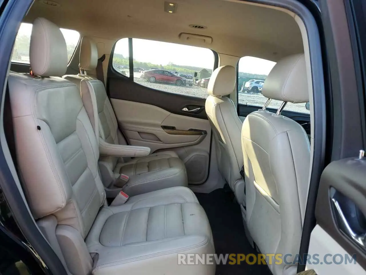 10 Photograph of a damaged car 1GKKNPLS8KZ184302 GMC ACADIA DEN 2019
