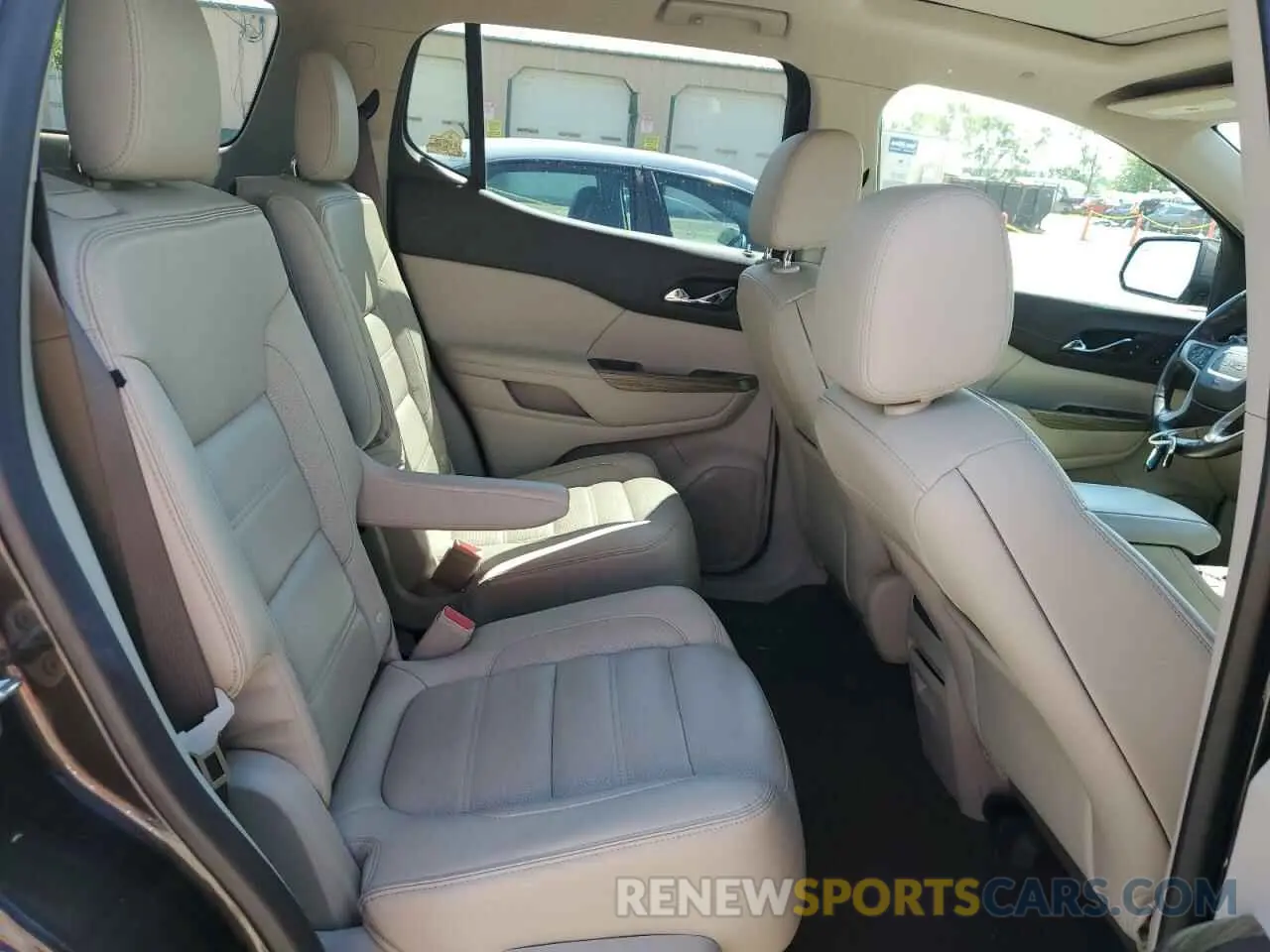 10 Photograph of a damaged car 1GKKNXLS0KZ146806 GMC ACADIA DEN 2019