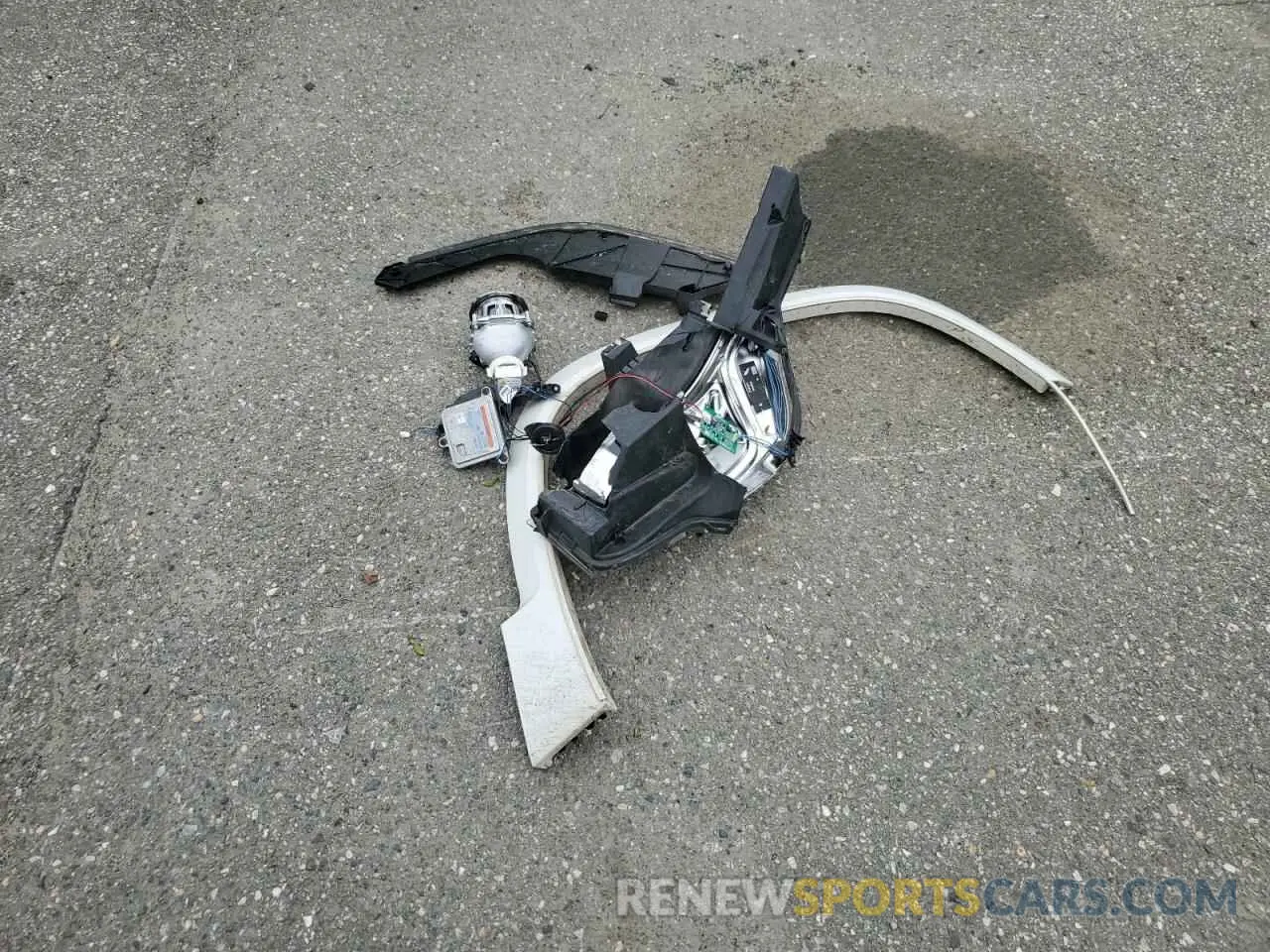 13 Photograph of a damaged car 1GKKNXLS0KZ171611 GMC ACADIA DEN 2019