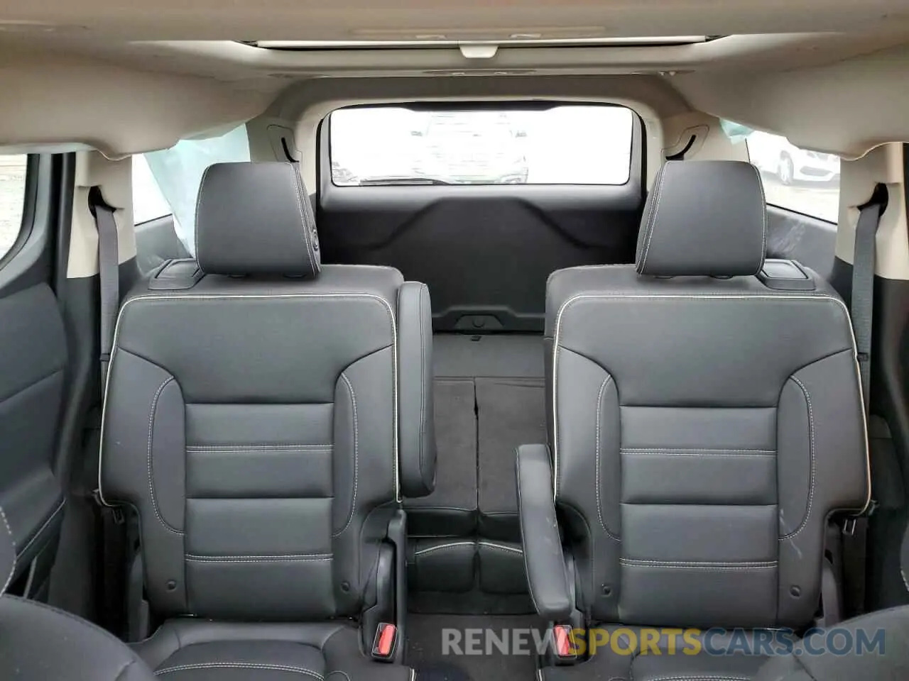 10 Photograph of a damaged car 1GKKNXLS0KZ220189 GMC ACADIA DEN 2019