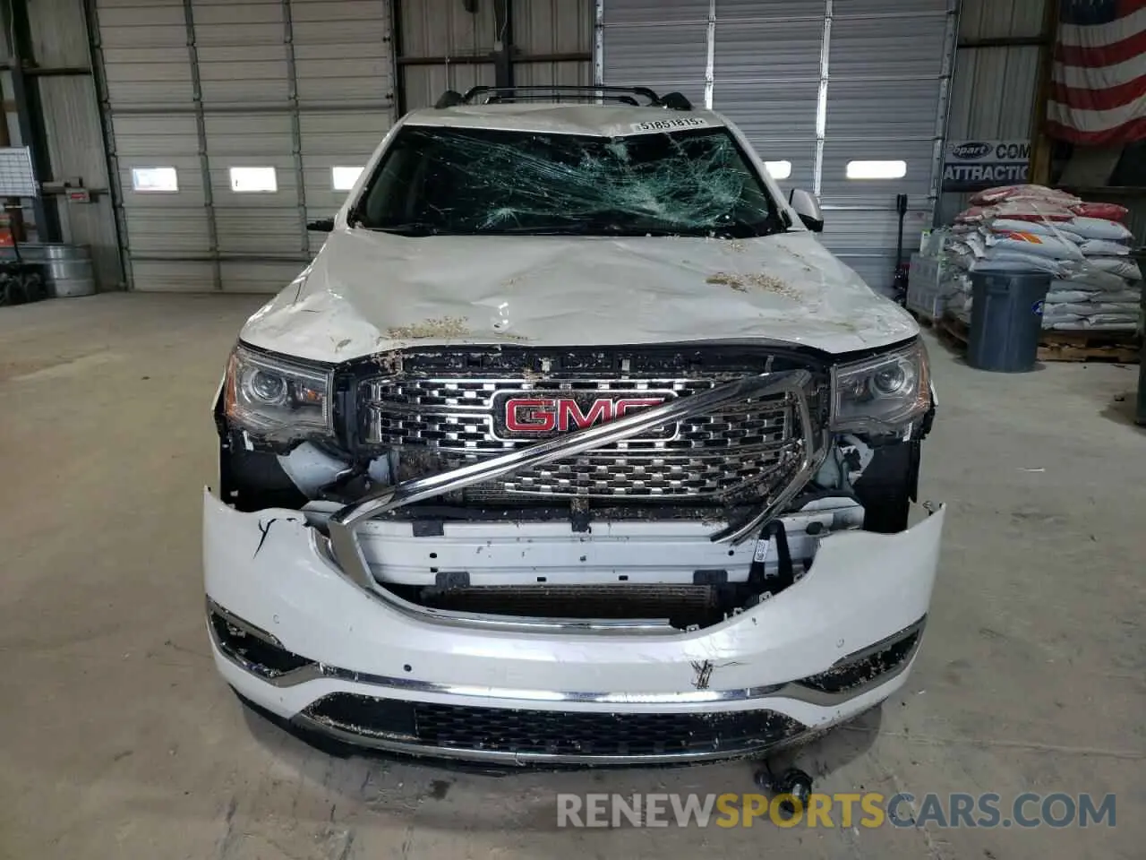 5 Photograph of a damaged car 1GKKNXLS5KZ107922 GMC ACADIA DEN 2019