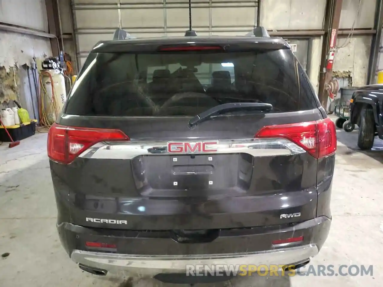 6 Photograph of a damaged car 1GKKNXLS8KZ101970 GMC ACADIA DEN 2019