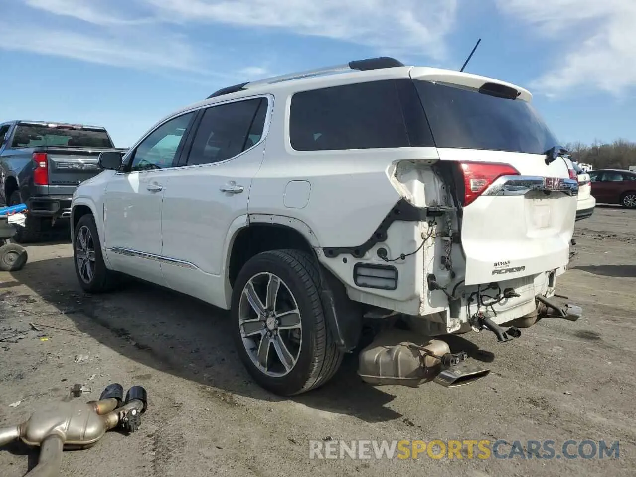 2 Photograph of a damaged car 1GKKNXLS8KZ170285 GMC ACADIA DEN 2019
