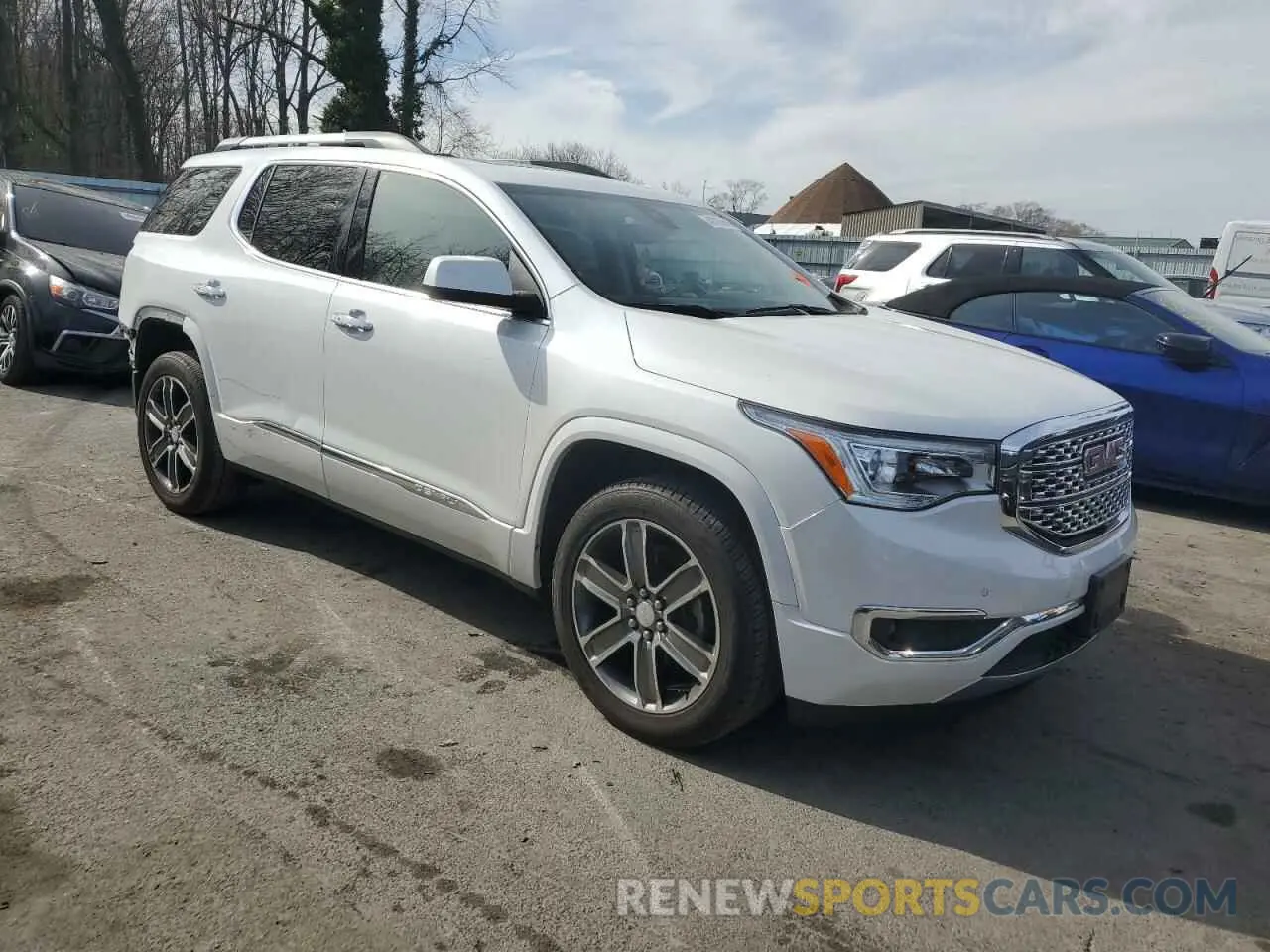 4 Photograph of a damaged car 1GKKNXLS8KZ170285 GMC ACADIA DEN 2019