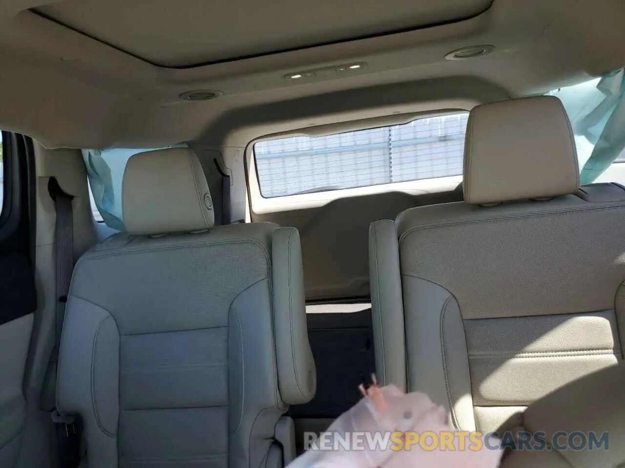 10 Photograph of a damaged car 1GKKNXLS8KZ238312 GMC ACADIA DEN 2019