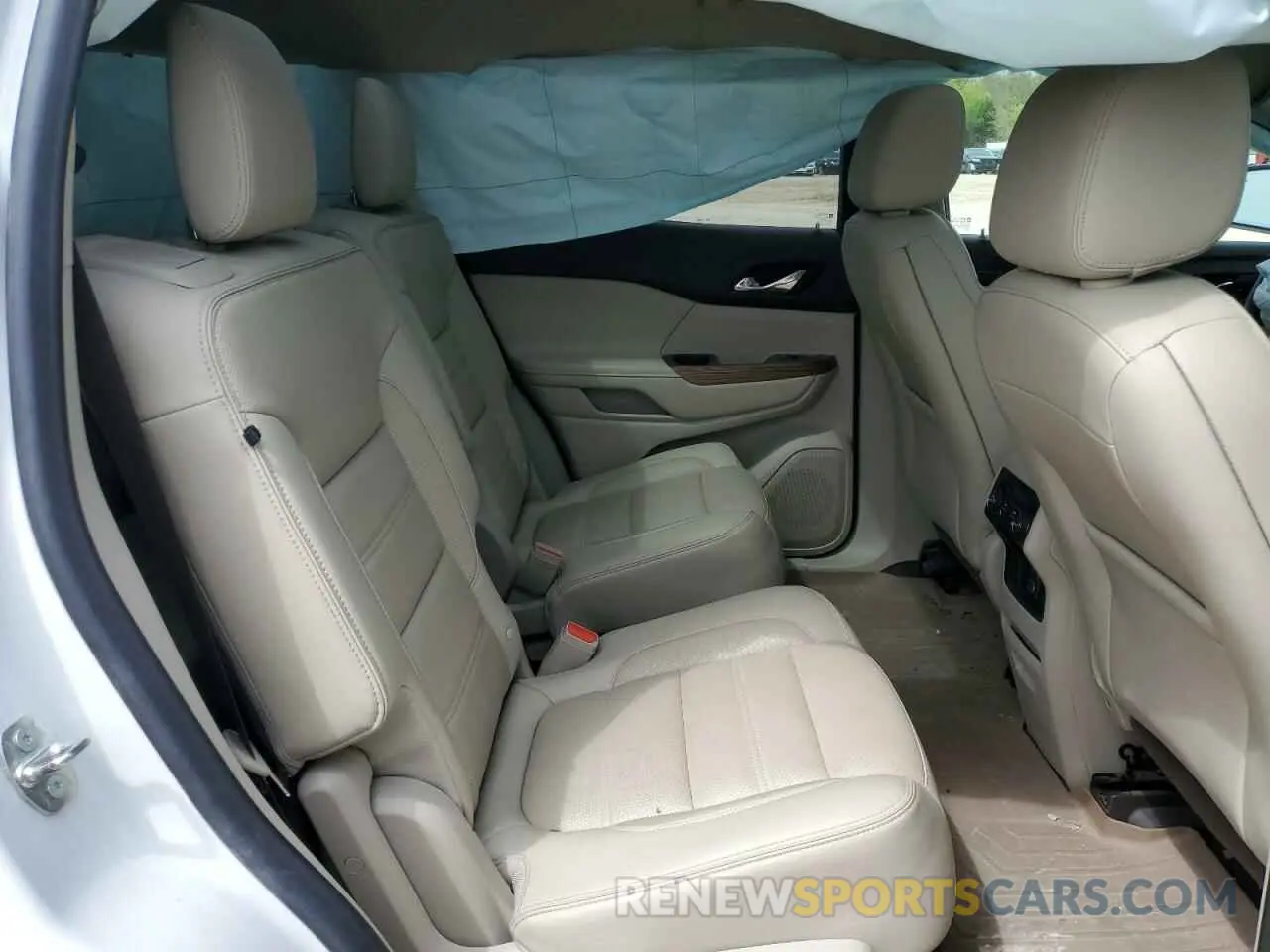 11 Photograph of a damaged car 1GKKNXLS8KZ273142 GMC ACADIA DEN 2019