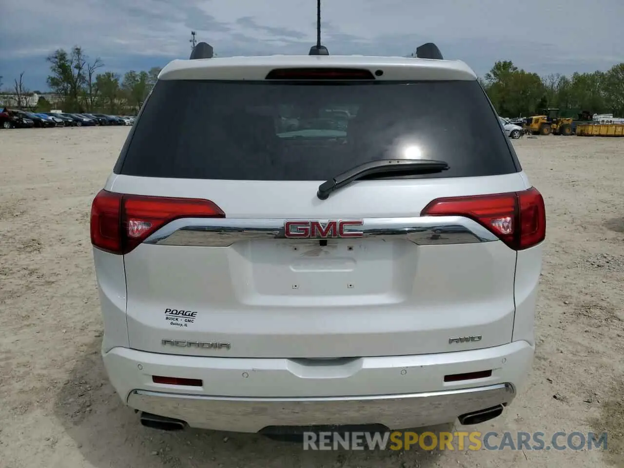 6 Photograph of a damaged car 1GKKNXLS8KZ273142 GMC ACADIA DEN 2019