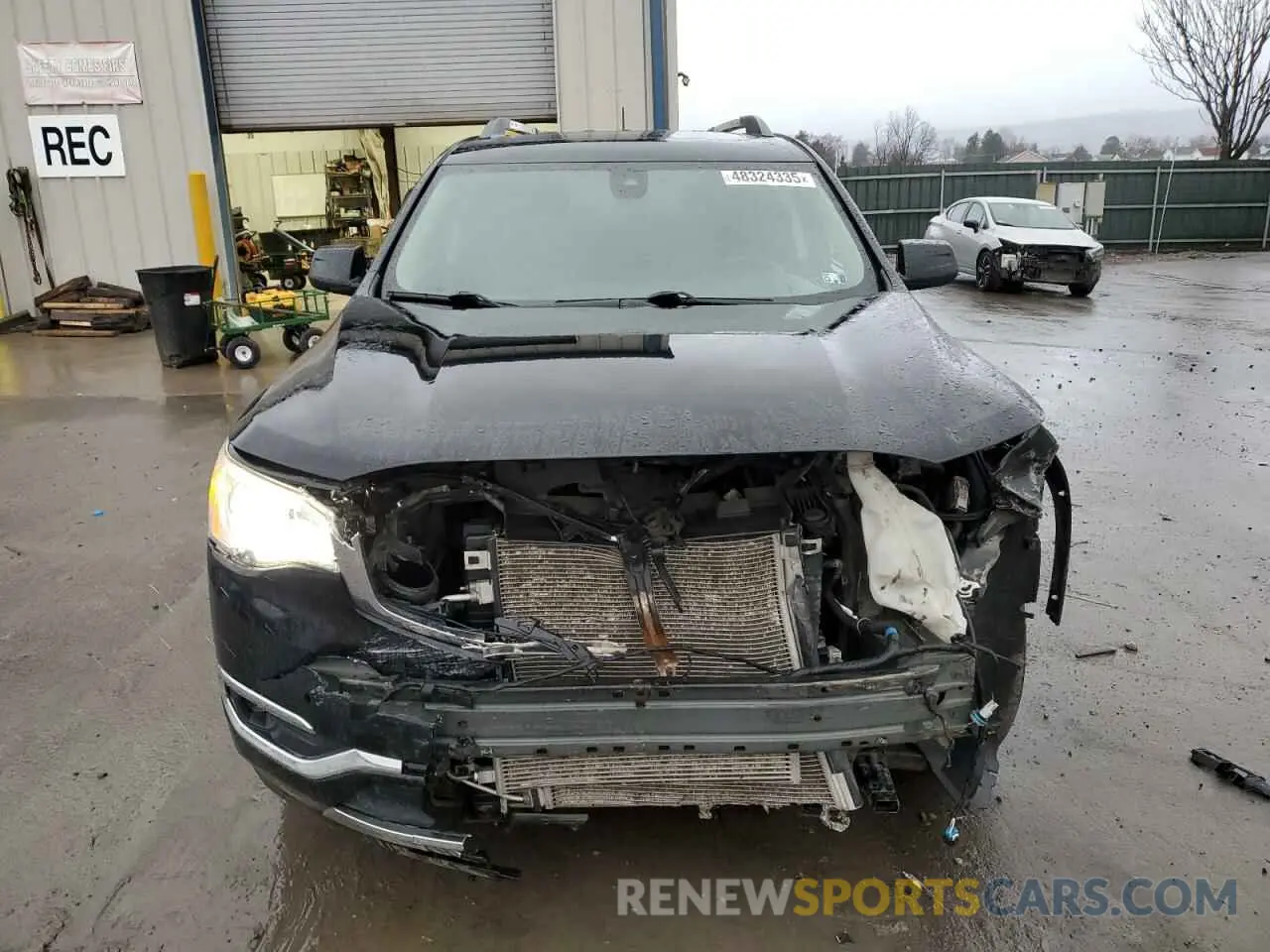 5 Photograph of a damaged car 1GKKNXLSXKZ139040 GMC ACADIA DEN 2019