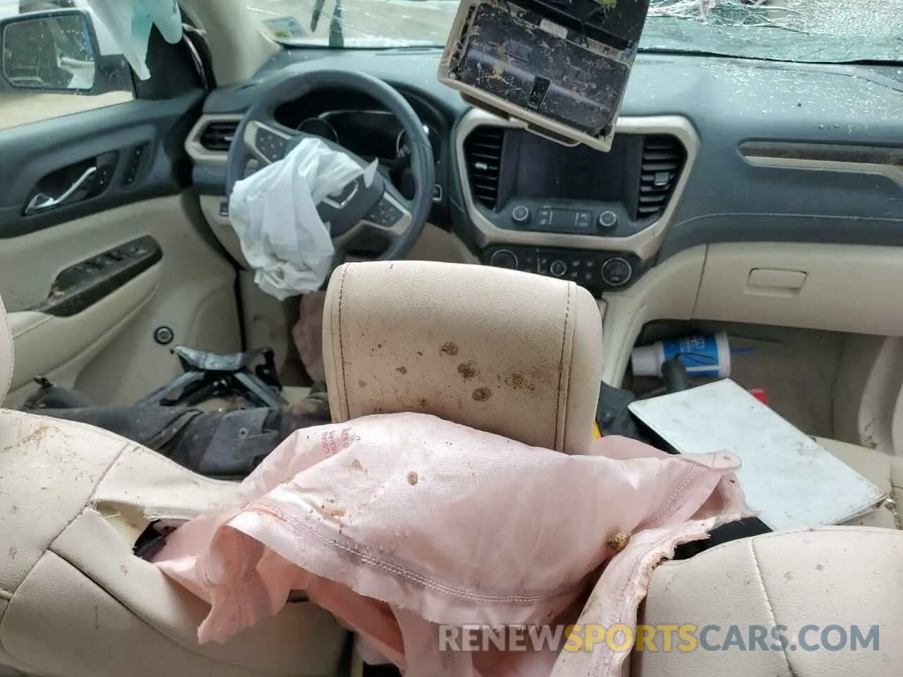 8 Photograph of a damaged car 1GKKNPLS2LZ124100 GMC ACADIA DEN 2020