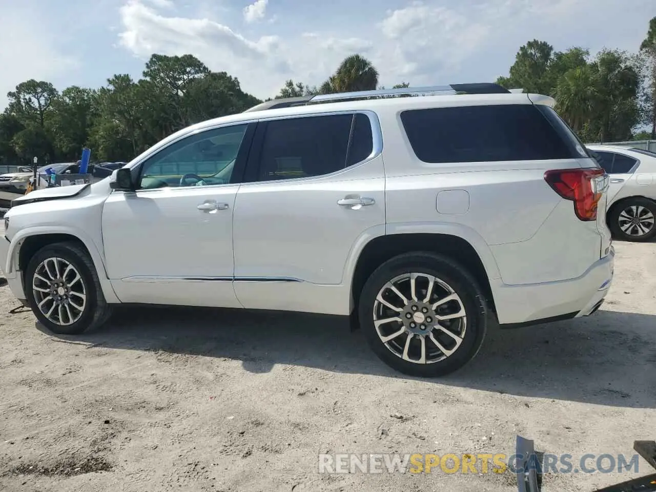 2 Photograph of a damaged car 1GKKNPLS3LZ210516 GMC ACADIA DEN 2020