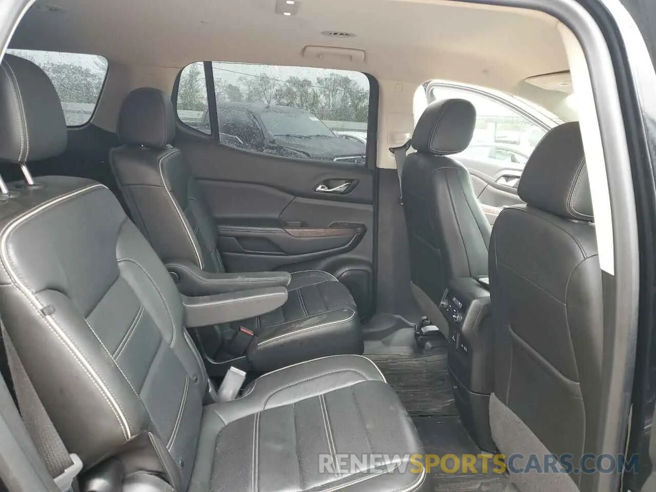 11 Photograph of a damaged car 1GKKNPLS9LZ179756 GMC ACADIA DEN 2020