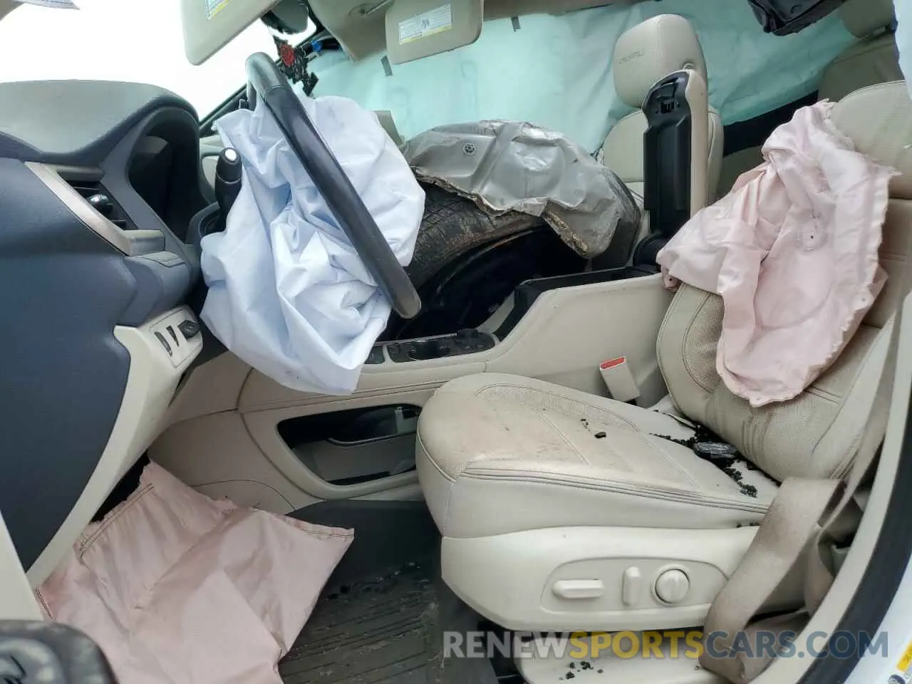 7 Photograph of a damaged car 1GKKNPLSXLZ226972 GMC ACADIA DEN 2020