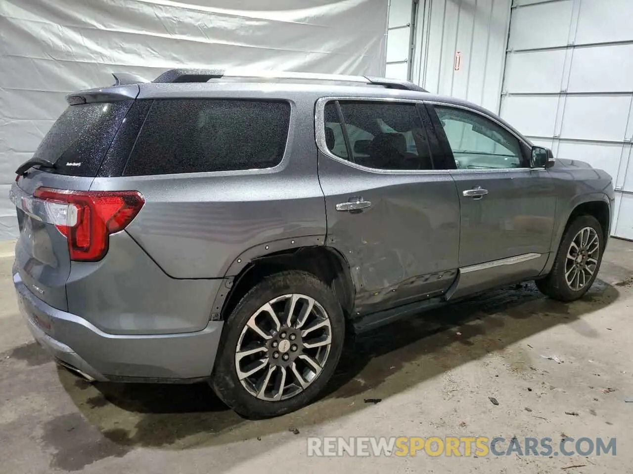 3 Photograph of a damaged car 1GKKNXLS5LZ231867 GMC ACADIA DEN 2020