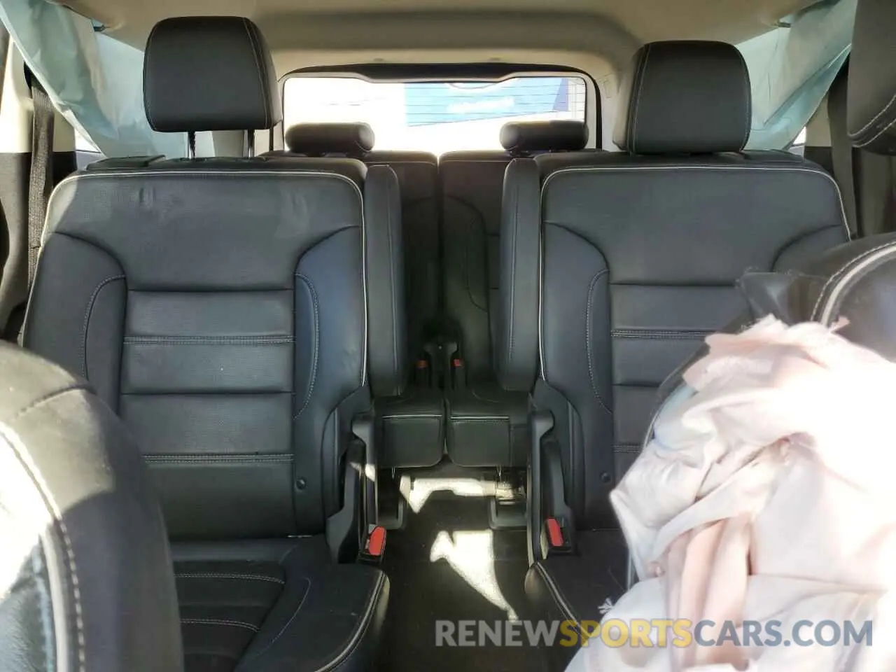 10 Photograph of a damaged car 1GKKNPLS1MZ136031 GMC ACADIA DEN 2021