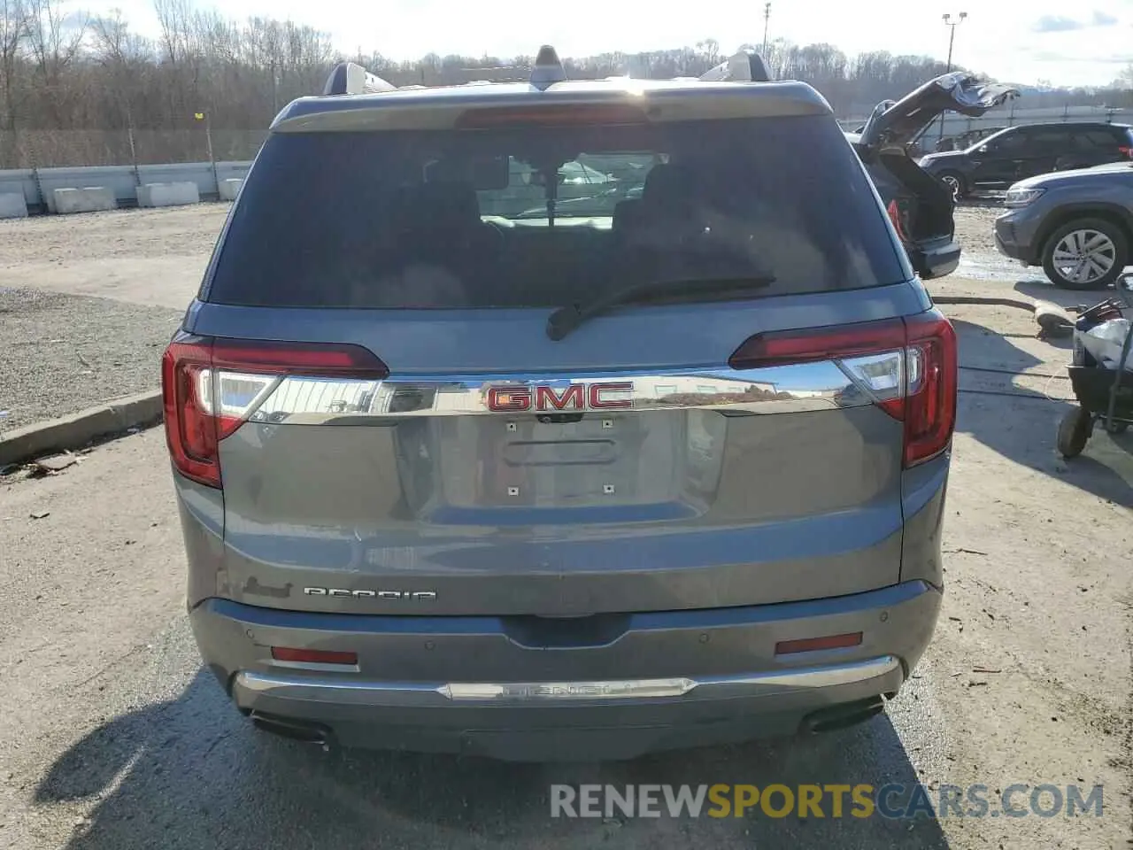 6 Photograph of a damaged car 1GKKNPLS1MZ136031 GMC ACADIA DEN 2021