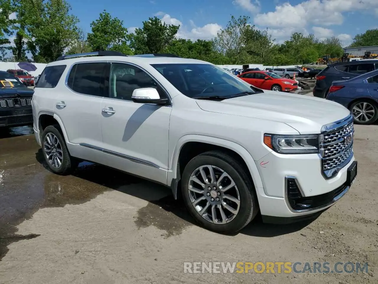 4 Photograph of a damaged car 1GKKNPLS1MZ214730 GMC ACADIA DEN 2021
