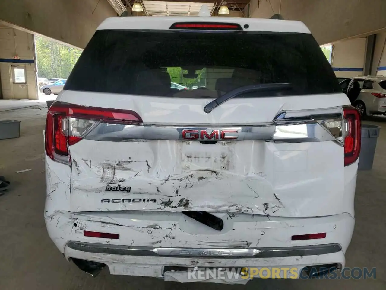 6 Photograph of a damaged car 1GKKNPLS8MZ116049 GMC ACADIA DEN 2021