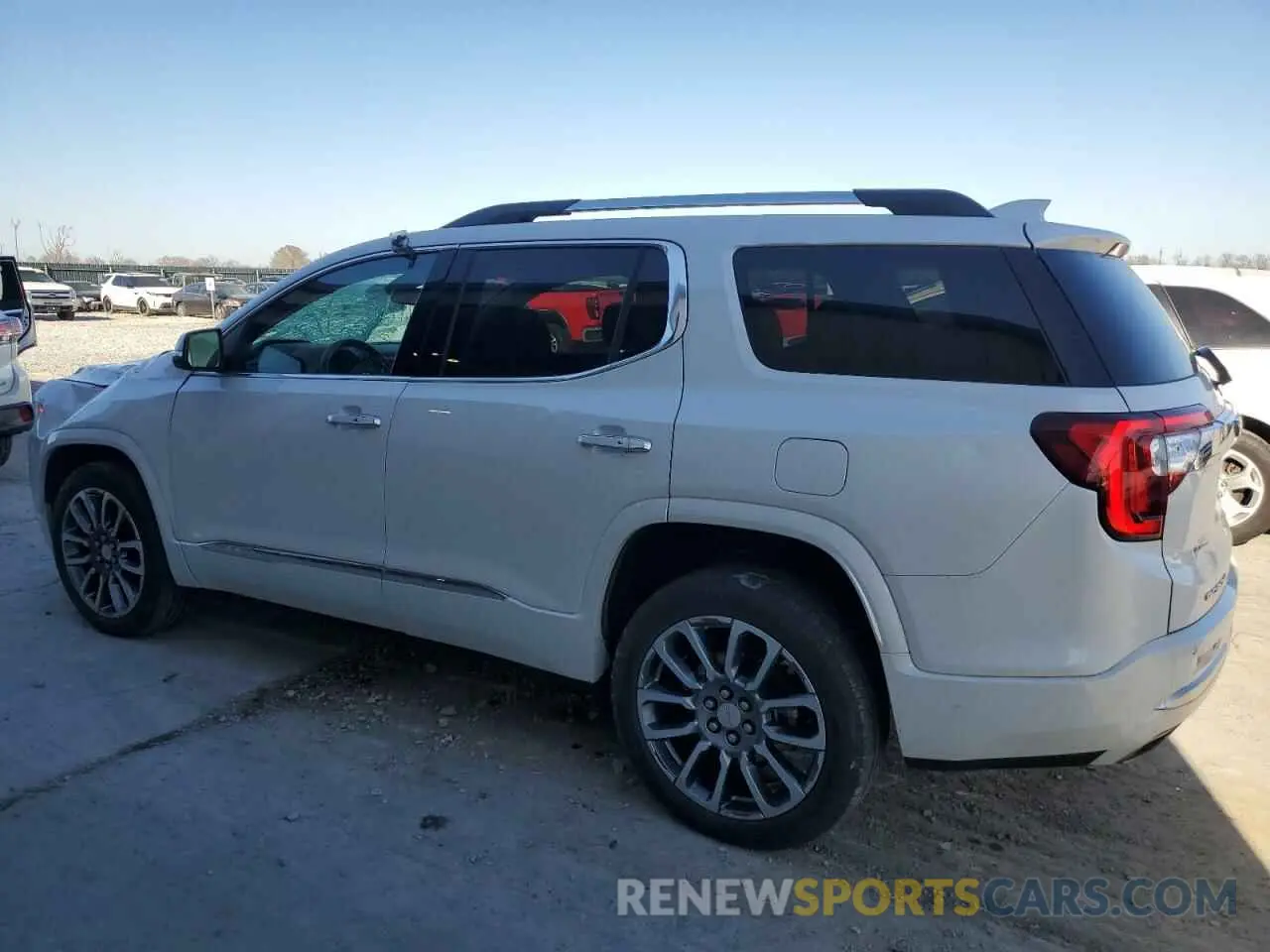 2 Photograph of a damaged car 1GKKNPLS8MZ123860 GMC ACADIA DEN 2021