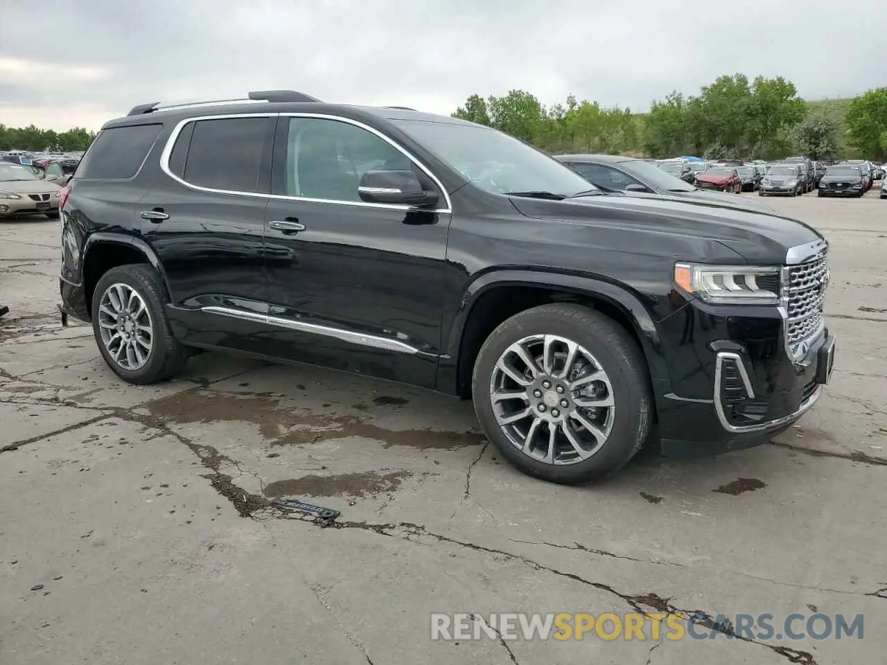 4 Photograph of a damaged car 1GKKNXLS0MZ150356 GMC ACADIA DEN 2021