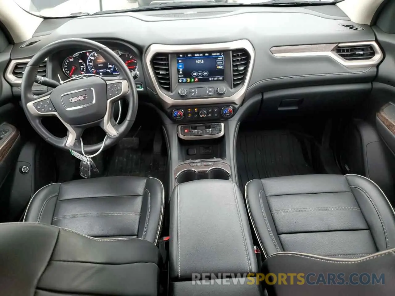 8 Photograph of a damaged car 1GKKNXLS0MZ150356 GMC ACADIA DEN 2021