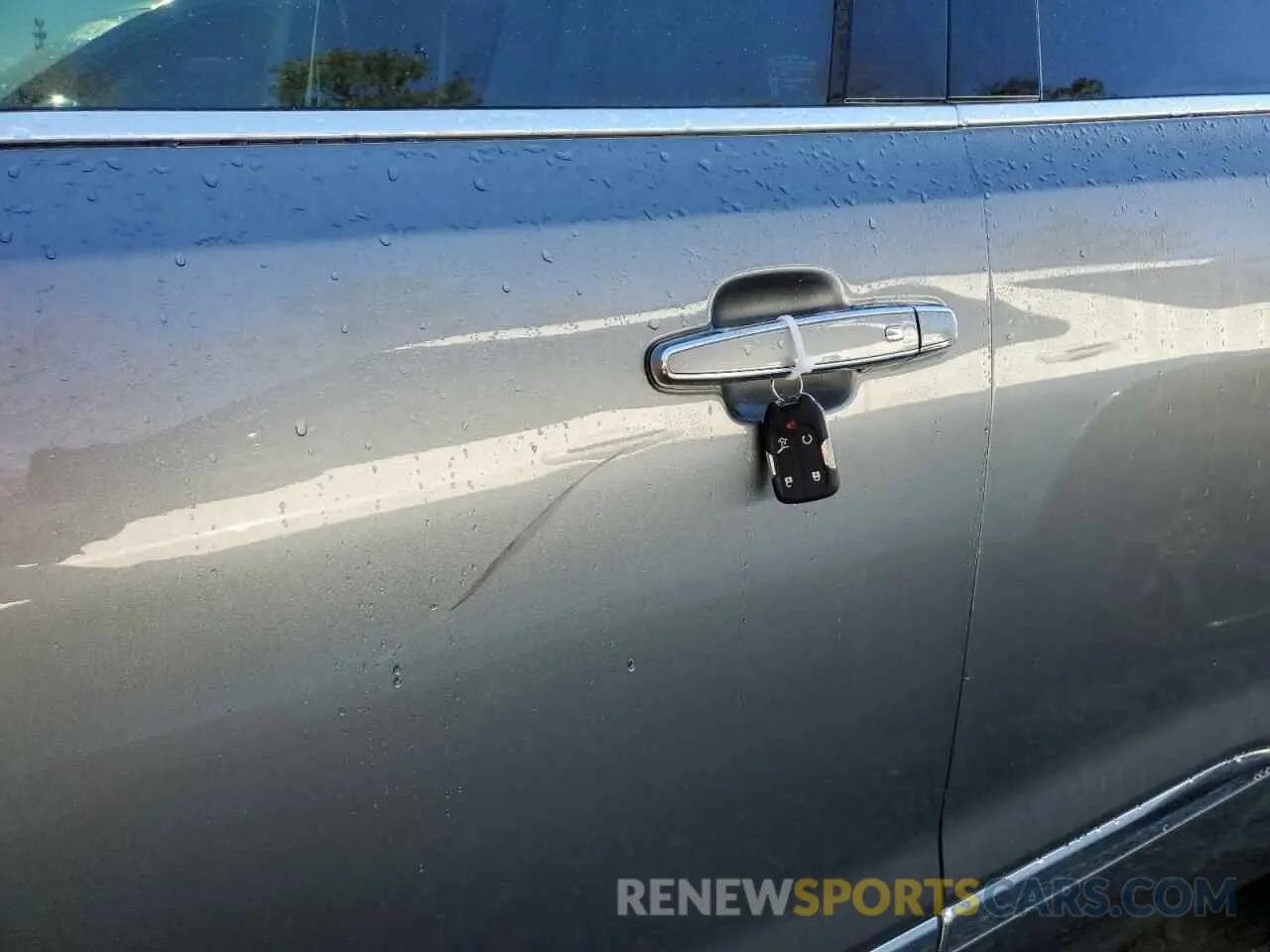 7 Photograph of a damaged car 1GKKNXLS5MZ225603 GMC ACADIA DEN 2021