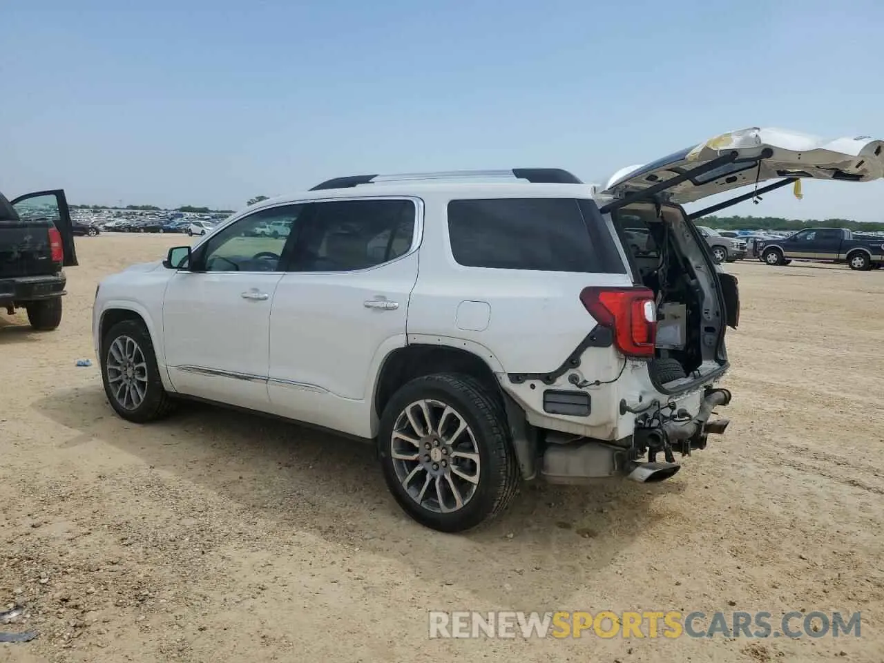 2 Photograph of a damaged car 1GKKNPLS2NZ165586 GMC ACADIA DEN 2022