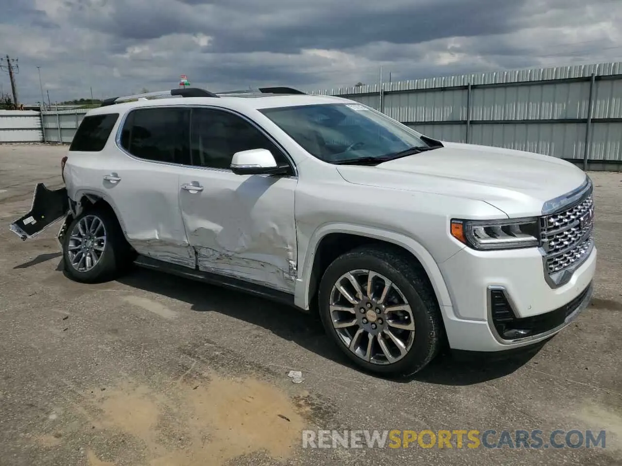4 Photograph of a damaged car 1GKKNPLSXPZ102688 GMC ACADIA DEN 2023