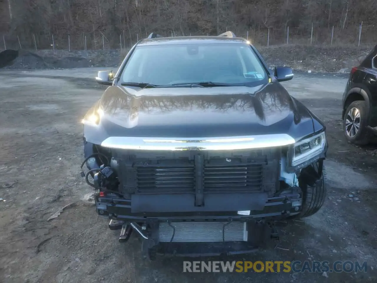 5 Photograph of a damaged car 1GKKNXLS6PZ250305 GMC ACADIA DEN 2023