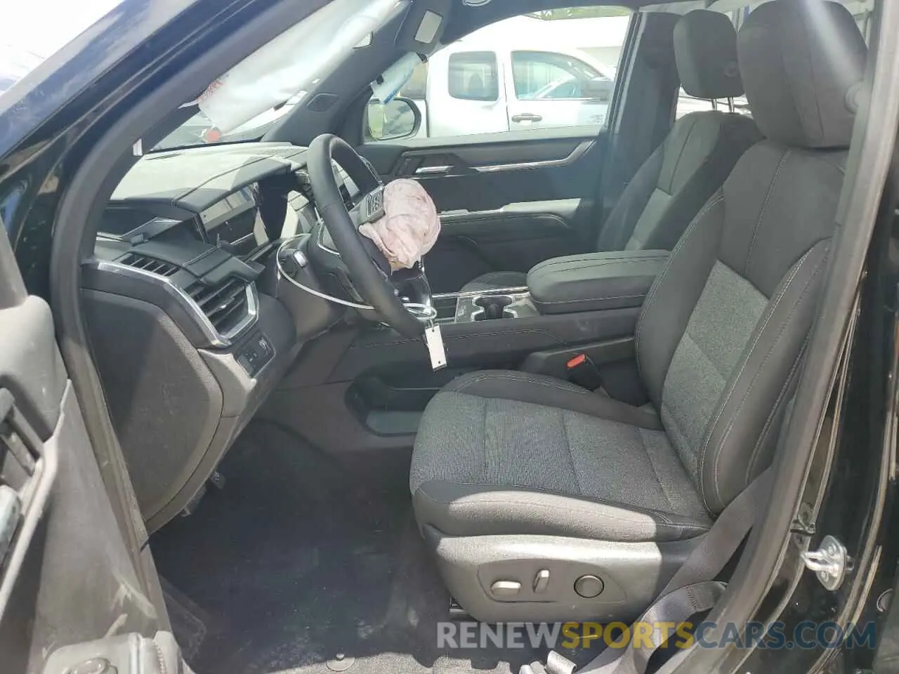 7 Photograph of a damaged car 1GKENKRS0SJ166883 GMC ACADIA ELE 2025