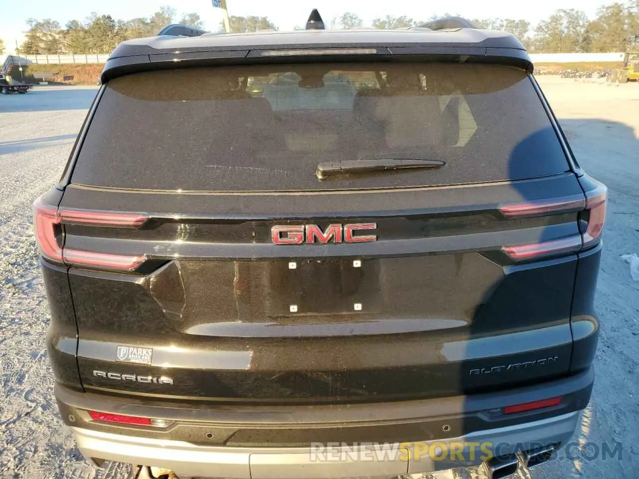 6 Photograph of a damaged car 1GKENKKS9RJ193228 GMC ACADIA UPL 2024