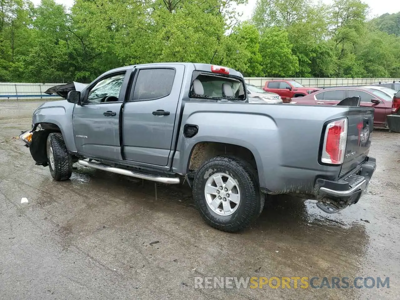 2 Photograph of a damaged car 1GTG5BEA1K1277783 GMC CANYON 2019