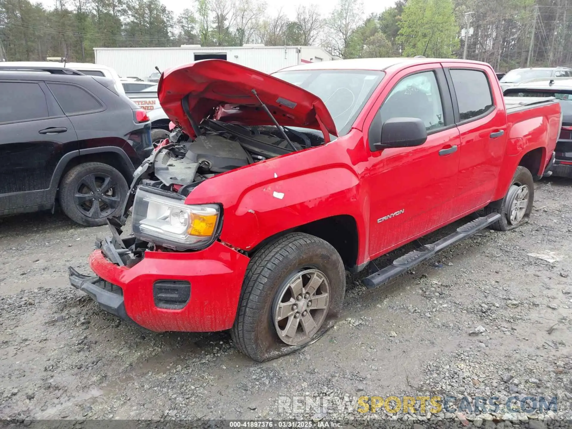 2 Photograph of a damaged car 1GTG5BEN7K1239140 GMC CANYON 2019