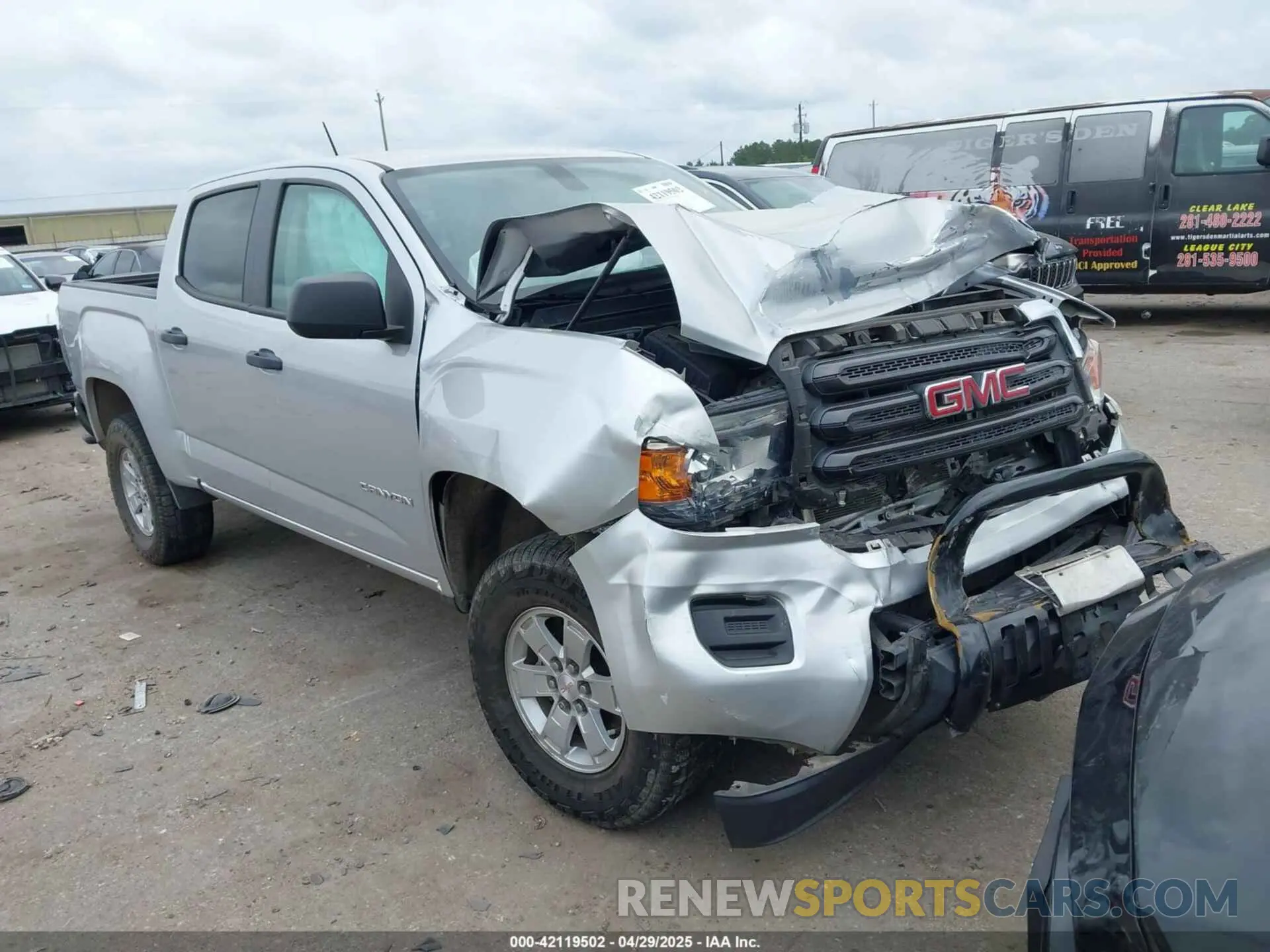 1 Photograph of a damaged car 1GTG5BEN7K1285308 GMC CANYON 2019