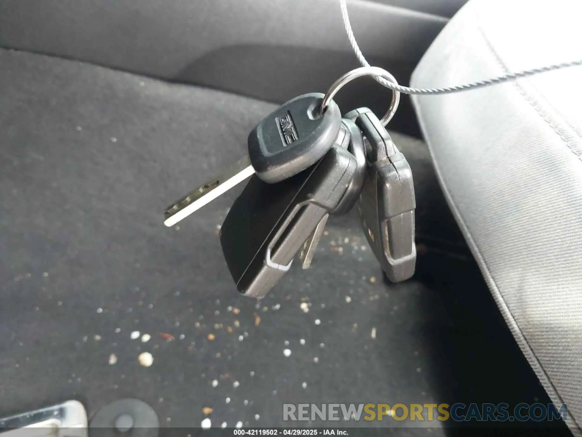 11 Photograph of a damaged car 1GTG5BEN7K1285308 GMC CANYON 2019