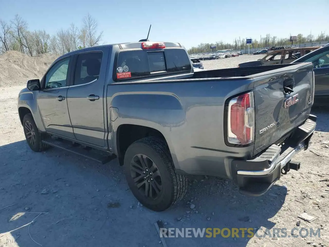 2 Photograph of a damaged car 1GTG5CEN2K1355173 GMC CANYON 2019