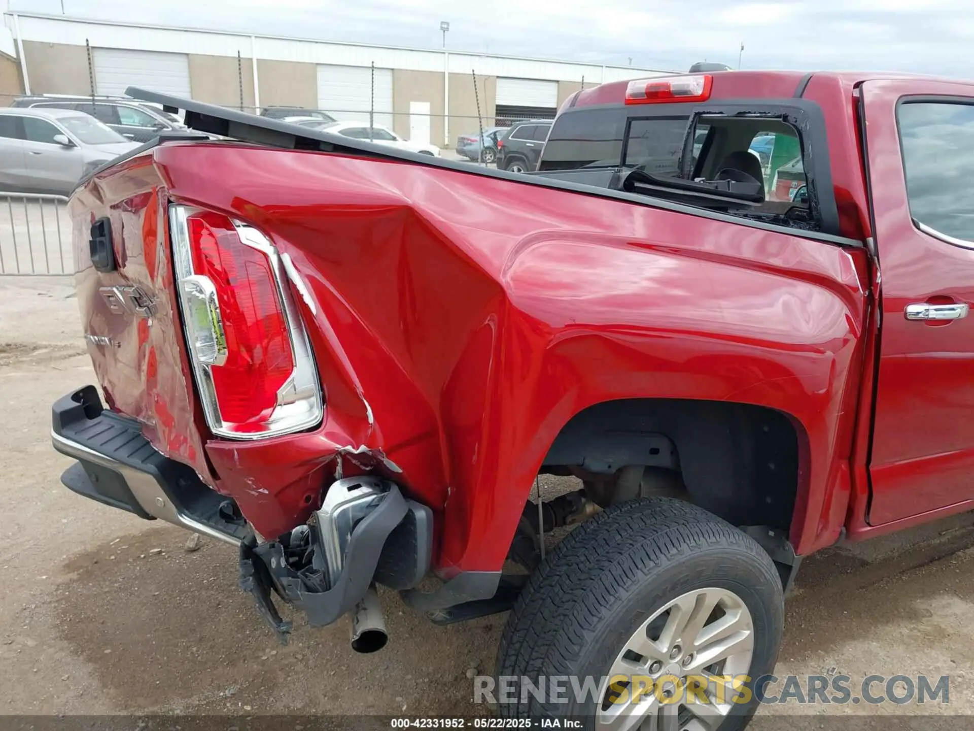 6 Photograph of a damaged car 1GTG5DEN2K1262921 GMC CANYON 2019