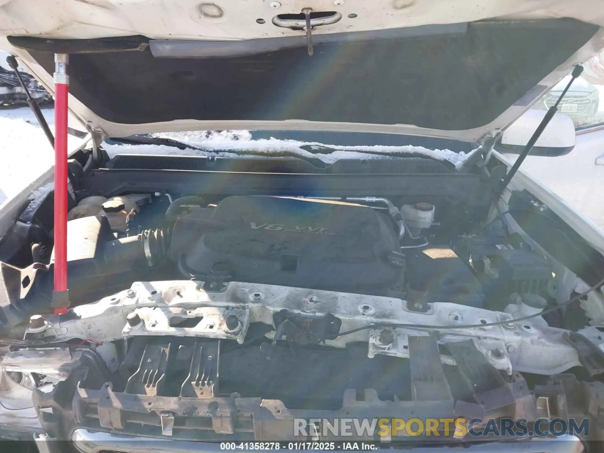 10 Photograph of a damaged car 1GTG6CEN1K1301425 GMC CANYON 2019