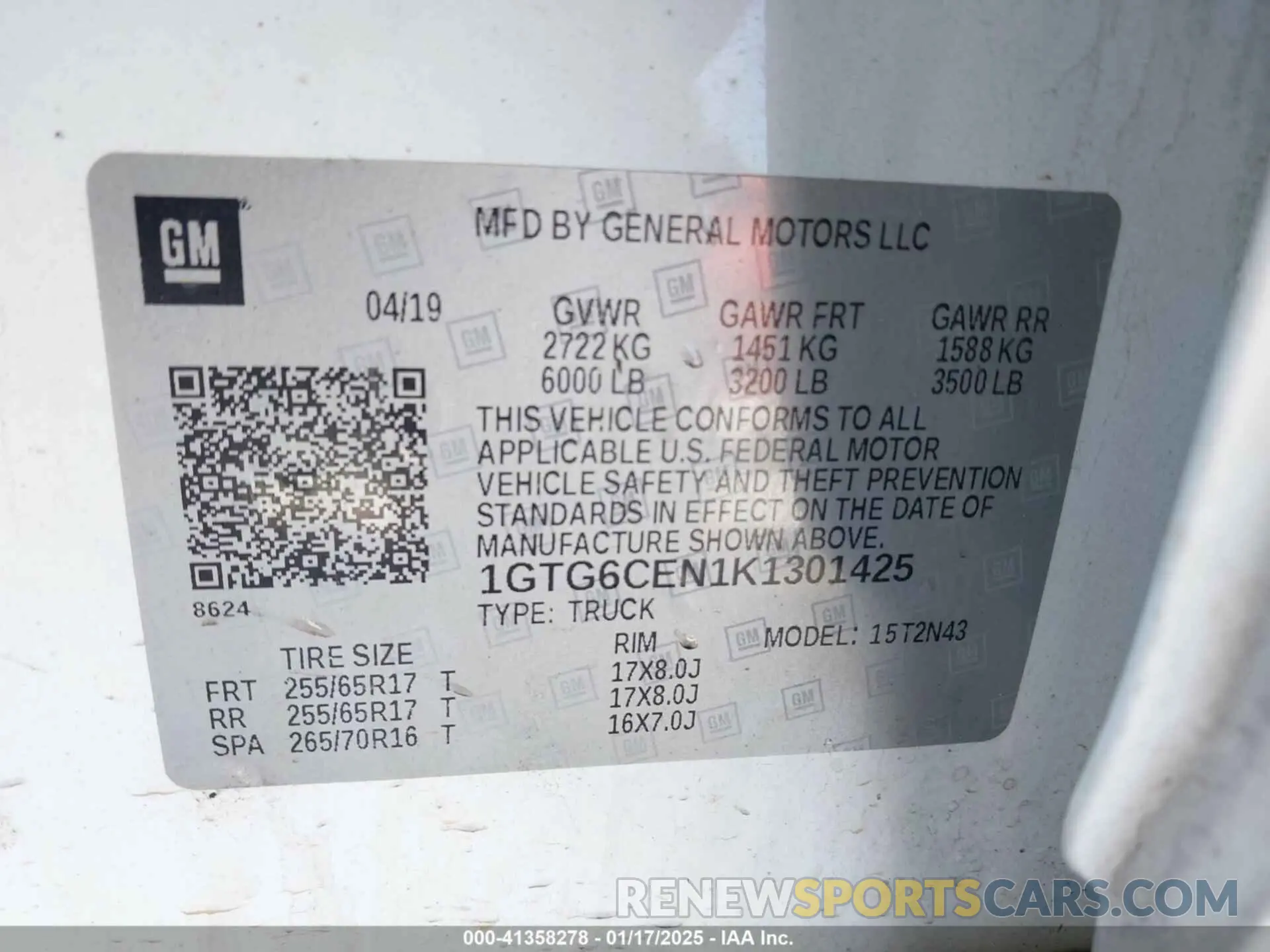 9 Photograph of a damaged car 1GTG6CEN1K1301425 GMC CANYON 2019