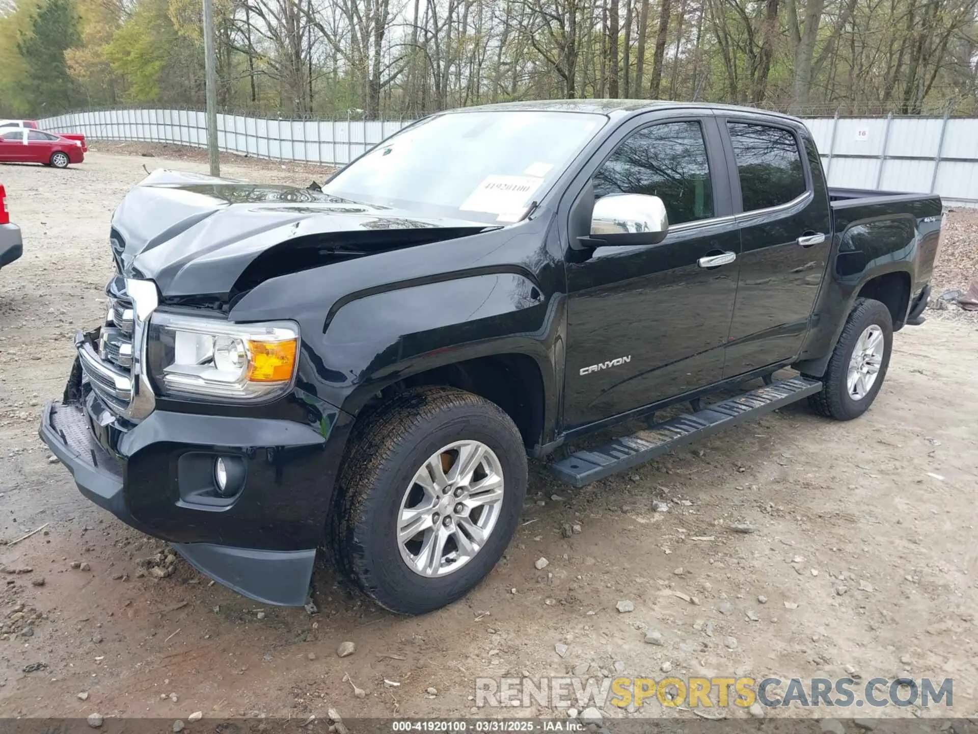 2 Photograph of a damaged car 1GTG6CEN4K1329011 GMC CANYON 2019