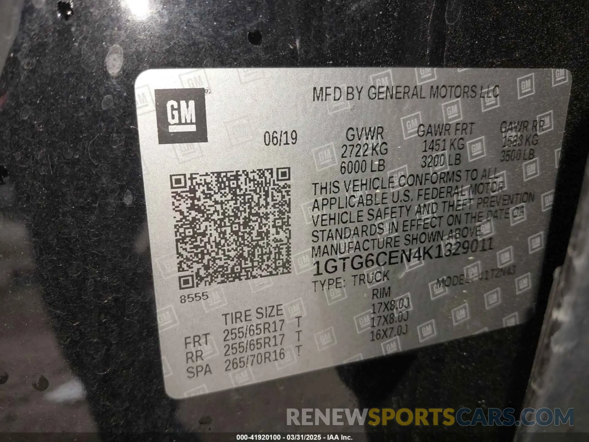 9 Photograph of a damaged car 1GTG6CEN4K1329011 GMC CANYON 2019